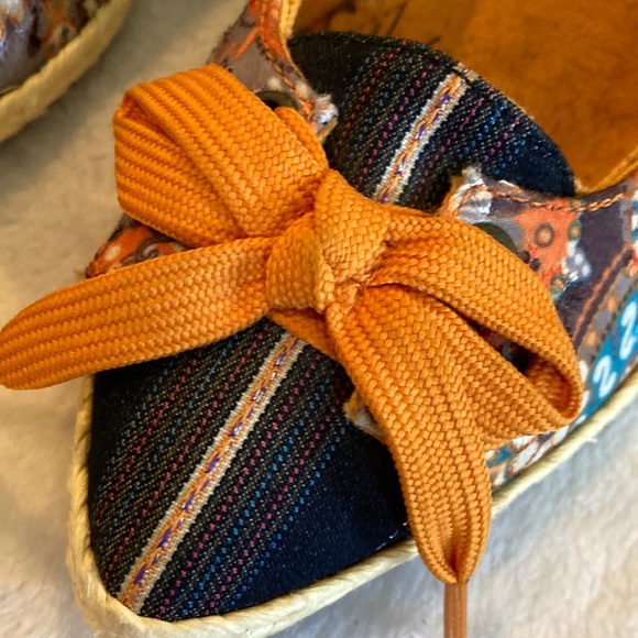 Women's Naughty Monkey Shoes Size 10M - Picture 1 of 12